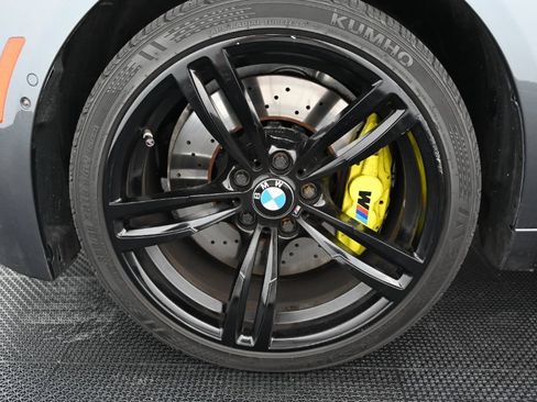 Used 2018 BMW M3 RWD image 42