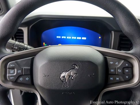 Used 2025 Ford Bronco 2-Door w/ Sasquatch Package image 13