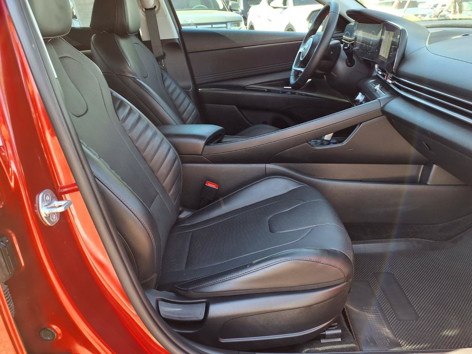 Certified 2023 Hyundai Elantra Limited FWD image 11