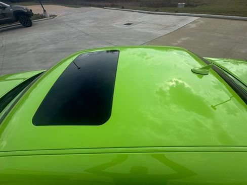 Used 2023 Dodge Challenger SRT Hellcat image 9