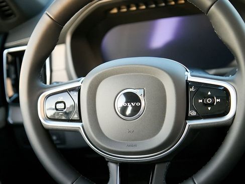 New 2026 Volvo XC90 T8 Plus image 28