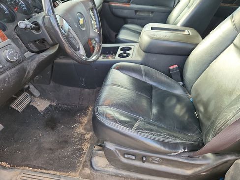 Used 2012 Chevrolet Tahoe LT image 9