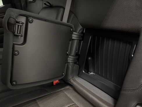 Used 2024 Chevrolet Silverado 1500 High Country w/ Technology Package image 35