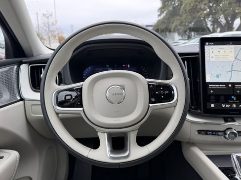 New 2026 Volvo XC60 B5 Ultra w/ Climate Package image 14