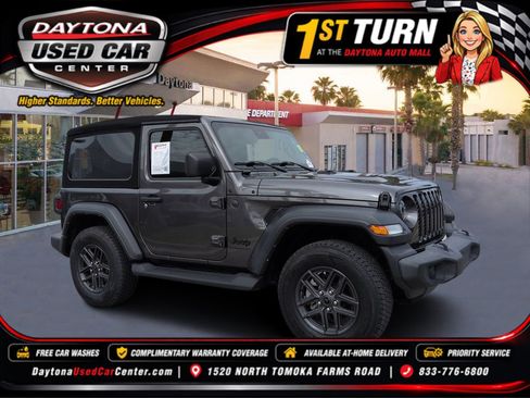 Used 2024 Jeep Wrangler Sport AWD/4WD image 1
