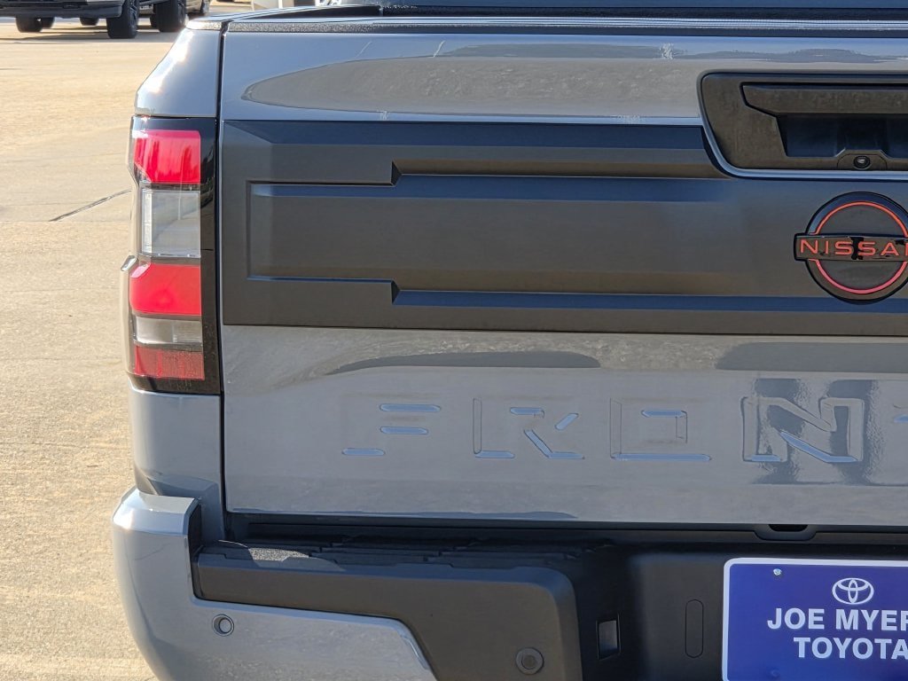 Used 2025 Nissan Frontier Pro-X RWD image 10