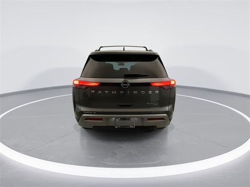 Used 2022 Nissan Pathfinder Platinum w/ Cargo Package image 3