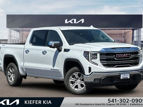 Used 2025 GMC Sierra 1500 SLT AWD/4WD image 1