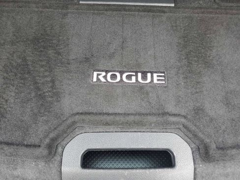 Used 2015 Nissan Rogue S image 23