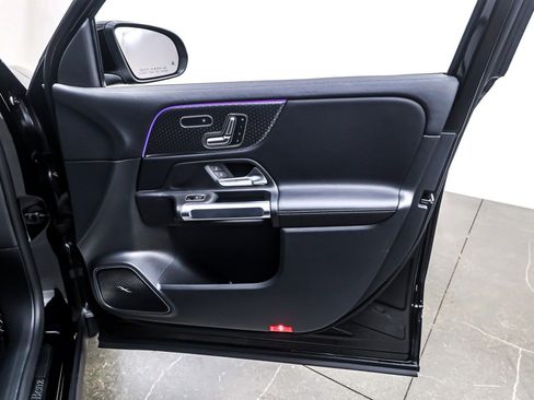 Certified 2024 Mercedes-Benz GLB 250 4MATIC image 26