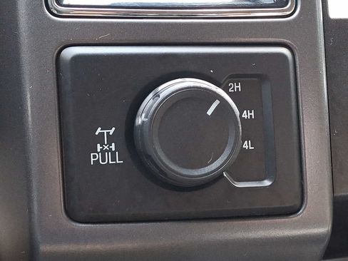 Used 2018 Ford F250 XLT w/ XLT Premium Package AWD/4WD image 23