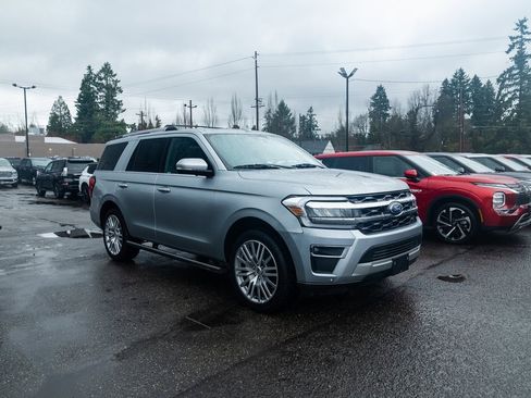 Used 2024 Ford Expedition Limited image 27