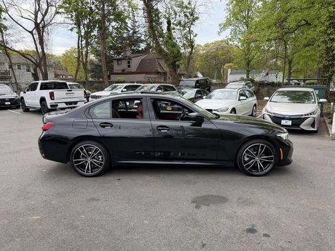 Used 2023 BMW 330i xDrive Sedan w/ M Sport Package AWD/4WD image 11