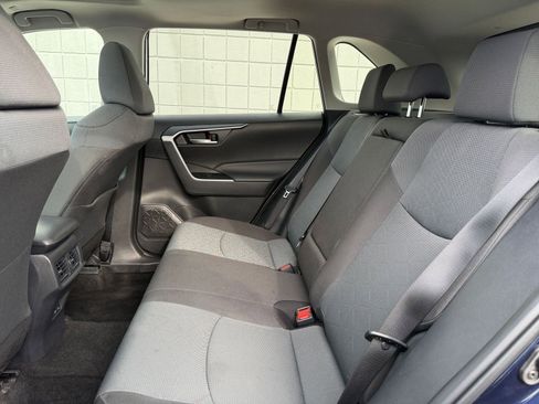 Used 2025 Toyota RAV4 XLE image 25