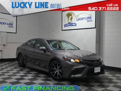 Used 2022 Toyota Camry SE w/ Cold Weather Package