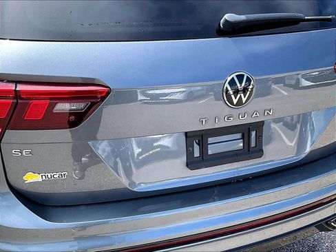 Used 2023 Volkswagen Tiguan SE R-Line AWD/4WD image 28