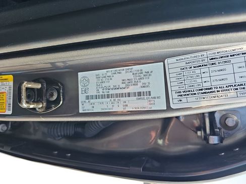 Used 2022 Ford F150 Lariat w/ Equipment Group 502A High AWD/4WD image 32