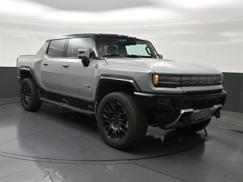 Used 2025 GMC Hummer EV 2X AWD/4WD image 8
