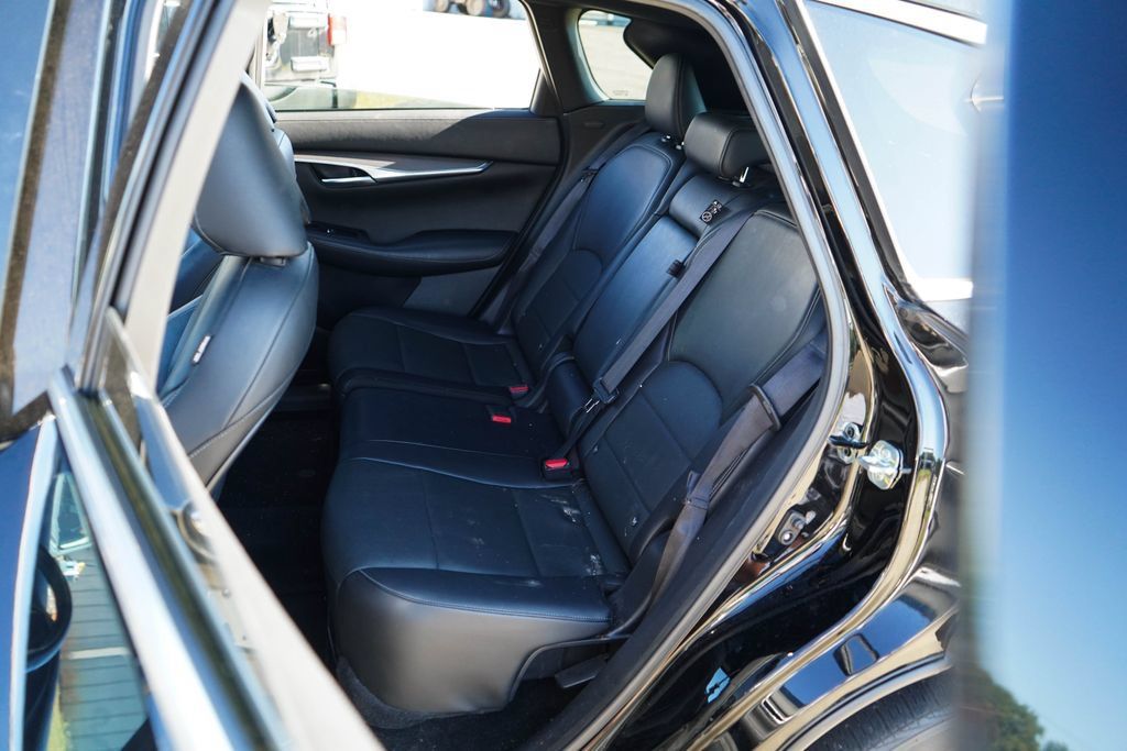 Used 2022 INFINITI QX50 Luxe w/ Appearance Package FWD image 9