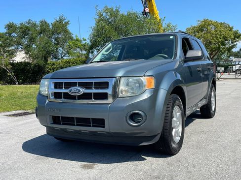Used 2010 Ford Escape XLS FWD image 5