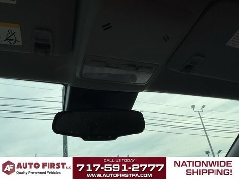 Used 2018 Chevrolet Trax LT w/ LT Convenience Package AWD/4WD image 25