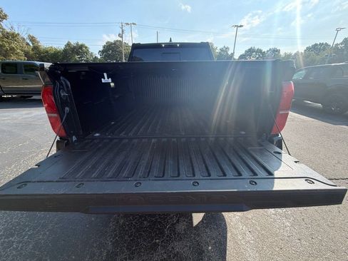 Used 2025 Toyota Tacoma SR5 w/ SR5 Upgrade Package AWD/4WD image 13