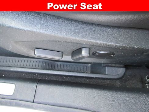 Used 2022 Ford Edge Titanium AWD/4WD image 26