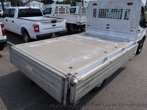 Used 2019 Ford Transit 250 138 RWD image 15