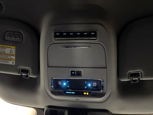 Used 2023 Ford F250 Lariat AWD/4WD image 34