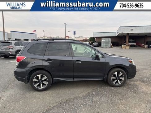 Used 2017 Subaru Forester 2.5i Premium w/ All-Weather Package image 8