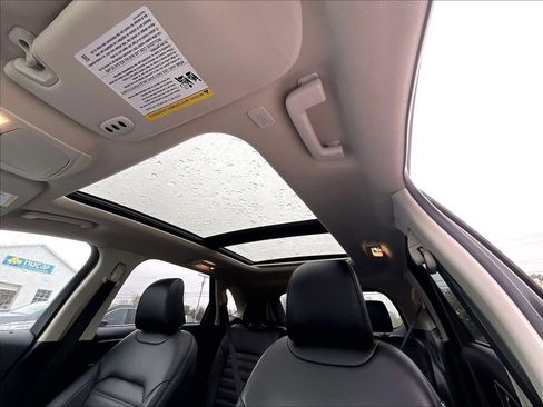 Used 2022 Ford Edge SEL w/ Convenience Package AWD/4WD image 7