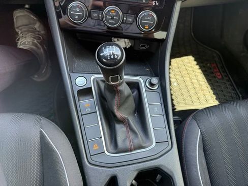 Used 2019 Volkswagen Jetta GLI FWD image 14