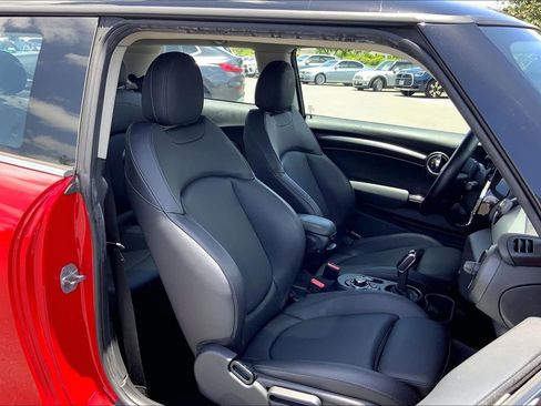 Certified 2023 MINI Cooper SE FWD image 8