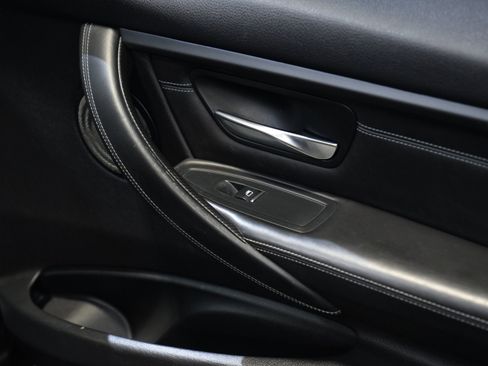 Used 2016 BMW M3 image 25