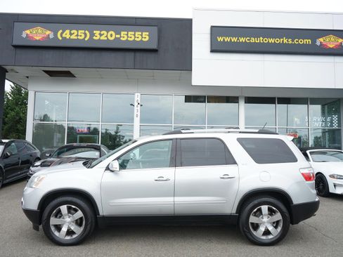 Used 2011 GMC Acadia SLT AWD/4WD image 2