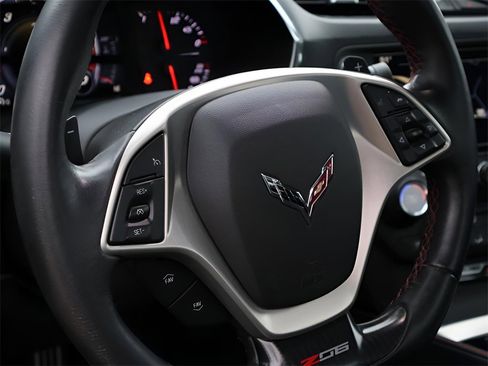 Used 2016 Chevrolet Corvette Z06 w/ 3LZ Preferred Equipment Group image 18