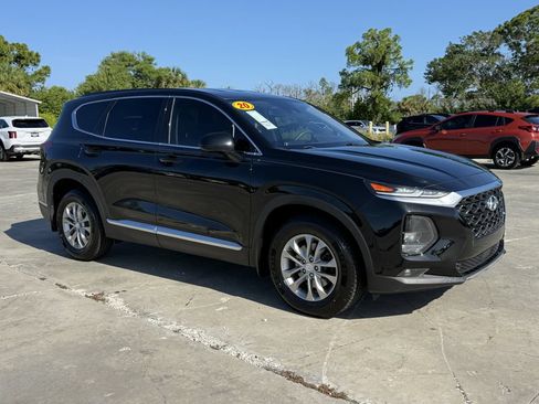 Used 2020 Hyundai Santa Fe SEL FWD image 2