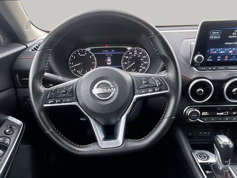 Certified 2025 Nissan Sentra SR FWD image 6