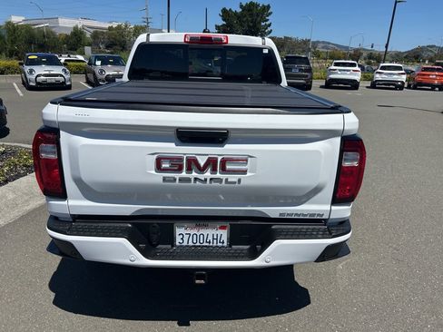 Used 2024 GMC Canyon Denali AWD/4WD image 4