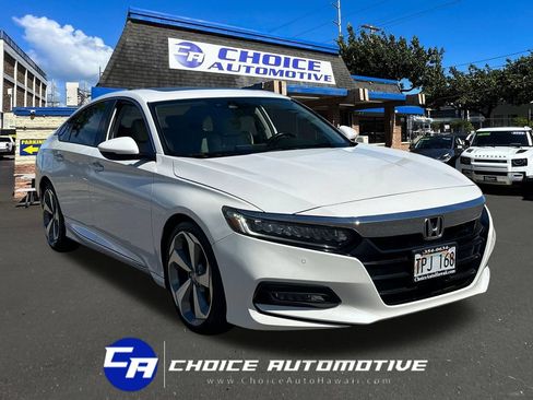 Used 2018 Honda Accord Touring image 9