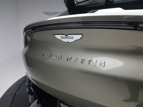 New 2026 Aston Martin DBX 707 image 39