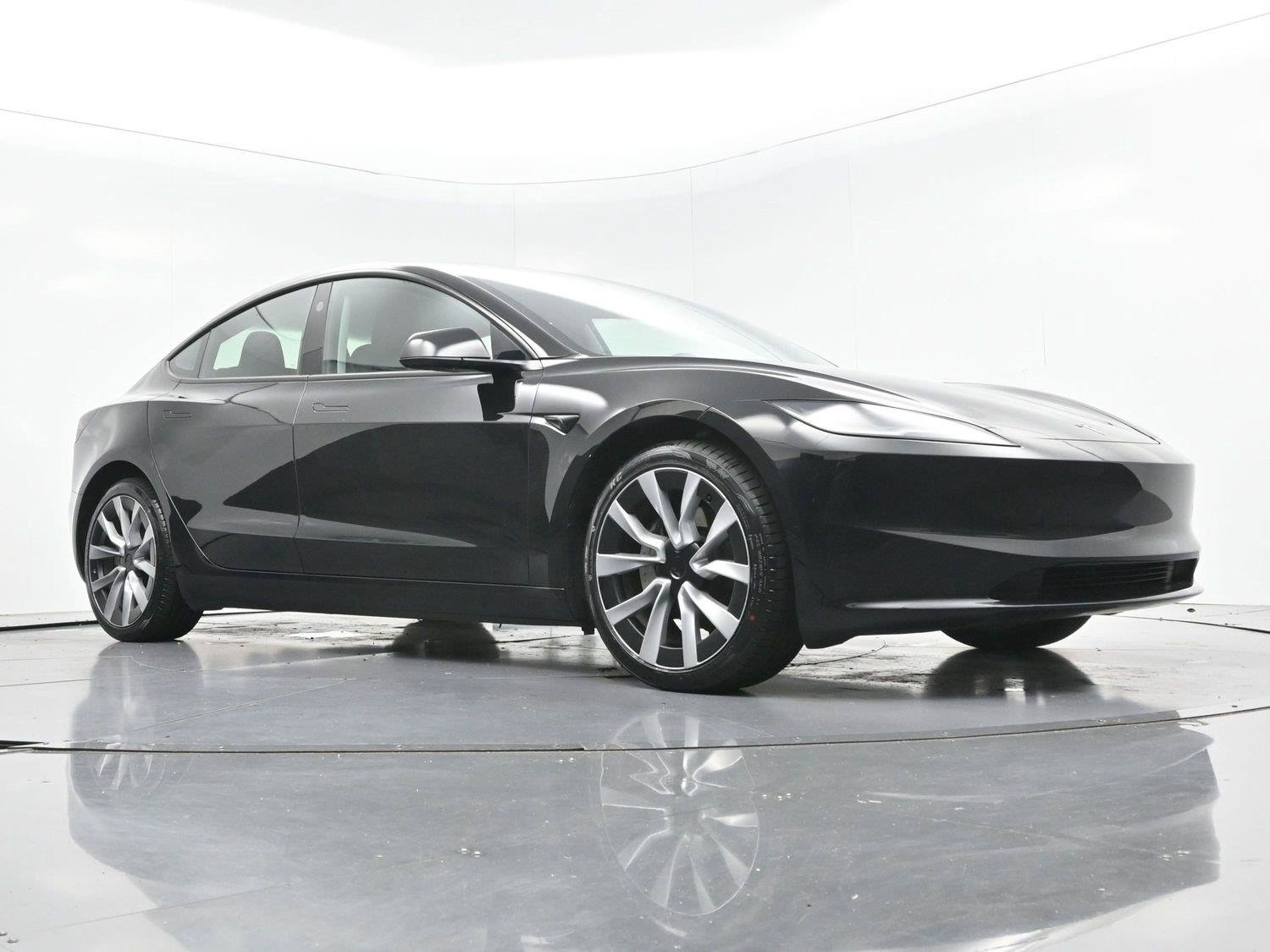 Used 2024 Tesla Model 3 Long Range RWD image 35