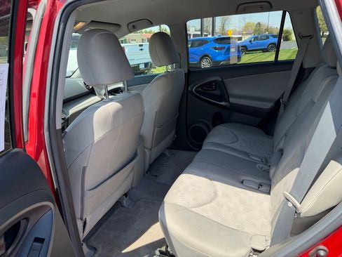 Used 2012 Toyota RAV4 4WD w/ Value Pkg image 8