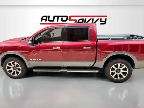 Used 2021 Nissan Titan Platinum Reserve w/ Moonroof Package AWD/4WD image 4