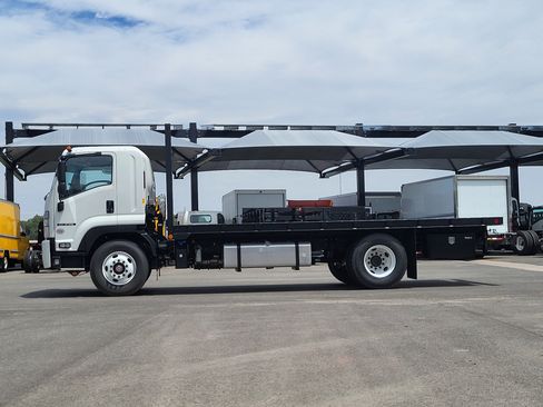 New 2026 Isuzu FTR RWD image 4