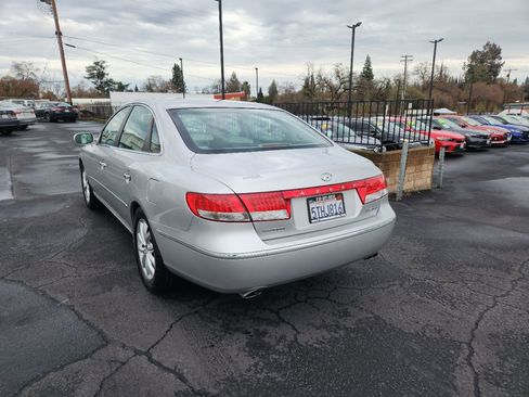 Used 2006 Hyundai Azera Limited image 3