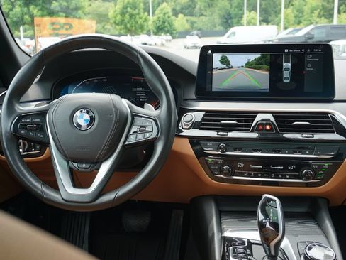 Used 2023 BMW 530i xDrive w/ Executive Package AWD/4WD image 47