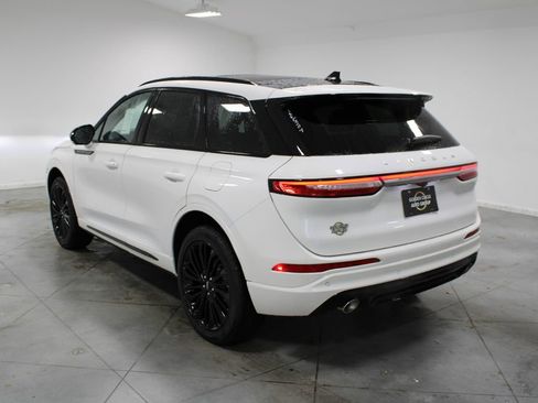 New 2026 Lincoln Corsair Reserve image 6