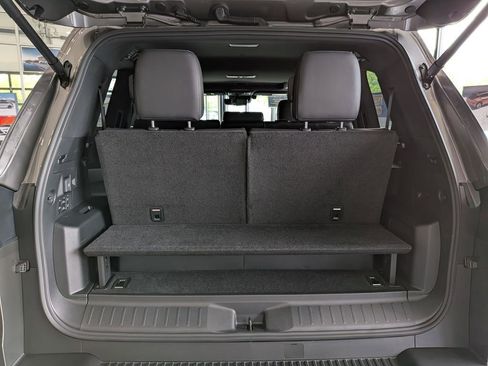 New 2025 Lexus LX 700h Luxury w/ Appearance Package AWD/4WD image 29