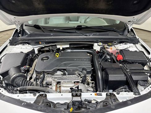 Used 2025 Chevrolet Malibu LT FWD image 28